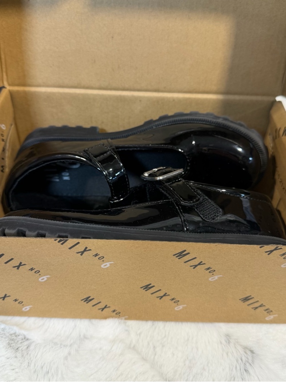 Black Patent Leather Mary Jane Lug Sole Shoes size 11 - Picture 4 of 6